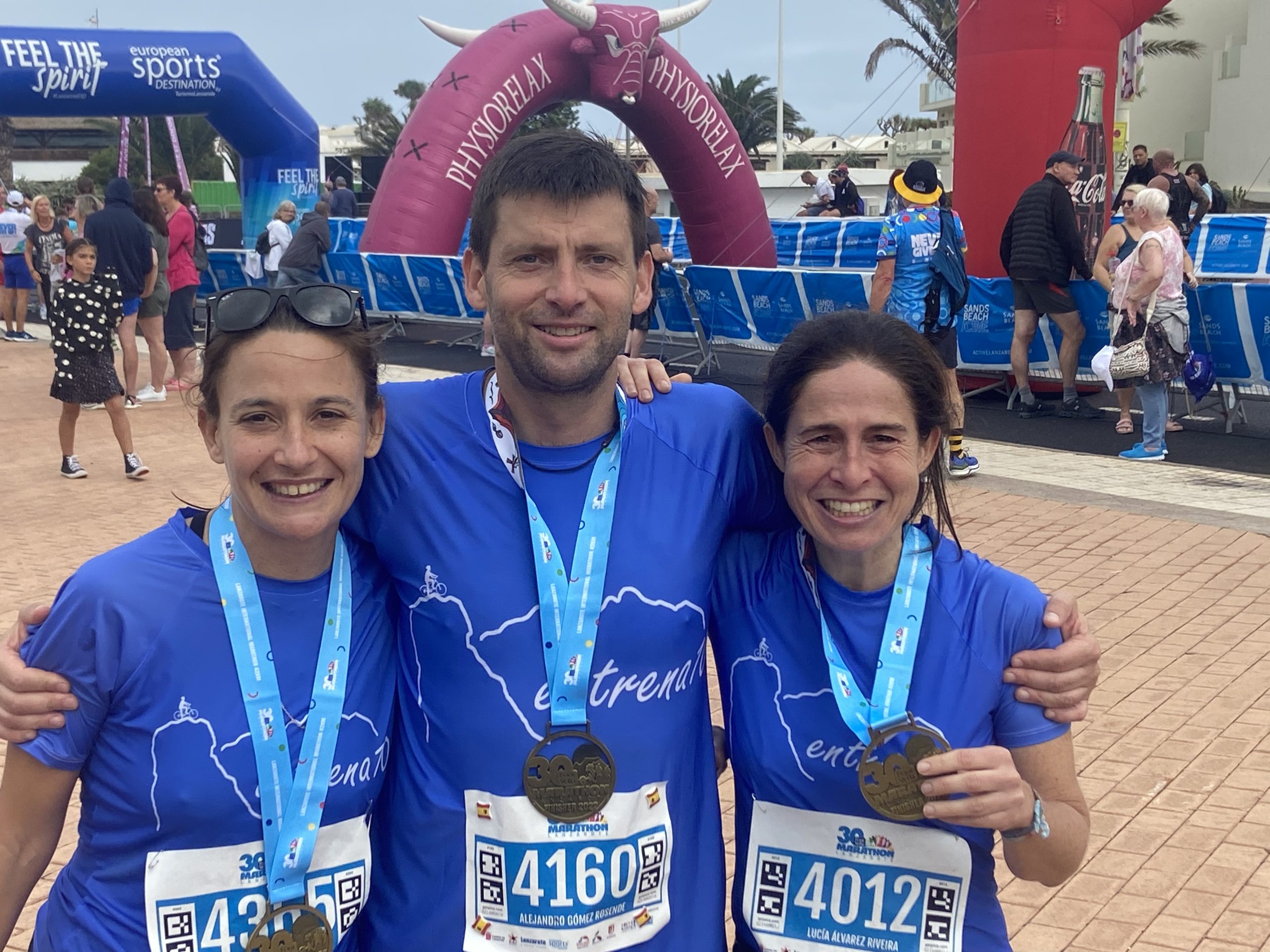 LA FELICIDAD DE SER FINISHERS DE LA MARATÓN DE LANZAROTE