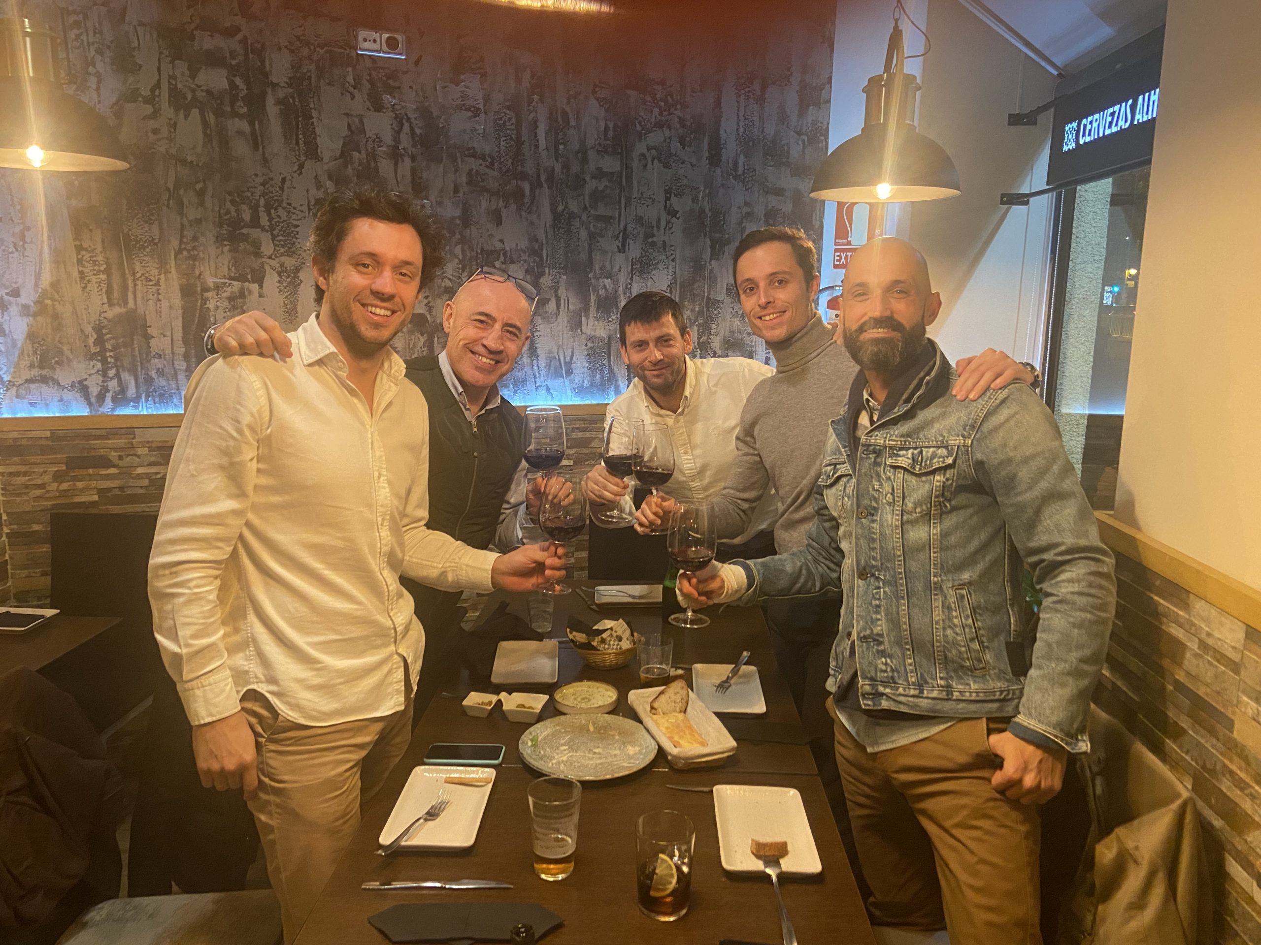 ENTRENANDO EL BRINDIS CON PRESENCIA 🥂